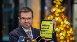 Finanz-Check: Wer profitiert von den Wahlversprechen der Parteien wirklich?