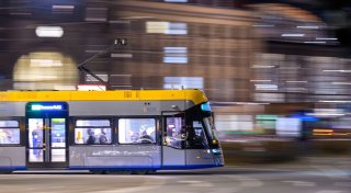Studie: Ausbau von Bus und Bahn in Städten kommt kaum voran