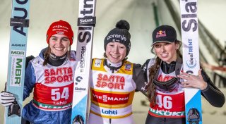 Skispringerin Prevc schafft Rekord - Freitag Zweite