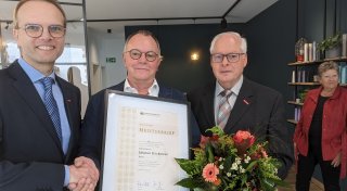 Ausgezeichnete Arbeit: Seit 57 Jahren ist er der Friseur im Dorf