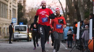 Laufen bei festlicher Atmosphäre: Die Weihnachtsläufe in OWL im Überblick