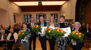 Paderborn ehrt kulturelle Brückenbauer und künstlerische Körpervielfalt