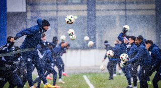 Arminia geht mit voller Besetzung und im Schneetreiben ins Wintertraining