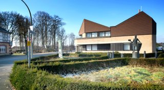 Ärger über Volksbank-Immobilie im Kreis Gütersloh: Abriss wird sich um Monate verzögern