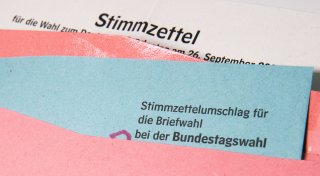 Schon 53.000 Briefwahlanträge in Bielefeld - was Wähler jetzt wissen müssen