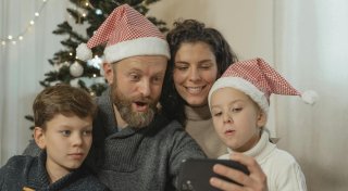 Weihnachtssprüche für Whatsapp und Karten: schöne und lustige Grüße zum Verschicken