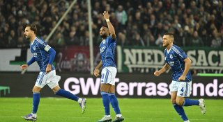 3:0 in Hannover: Sylla bringt Schalke an die Spitze