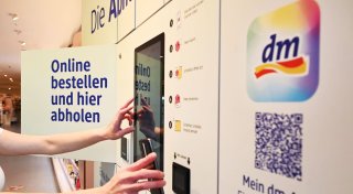 Drogeriemarkt-Kette dm baut Gesundheitsangebote aus