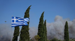 Feuer in Griechenland unter Kontrolle - Gefahr bleibt hoch