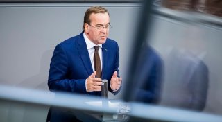 Kompromisstöne bei erster Wehrdienst-Beratung im Bundestag