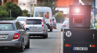 Blitzer in Bielefeld: An diesen Straßen stehen die mobilen Messgeräte