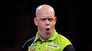 Darts-Stars Littler und van Gerwen nur mit Mühe weiter