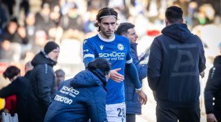 Arminia-Trainer Kniat: Wo „Uldrikis klar besser als Kania“ ist