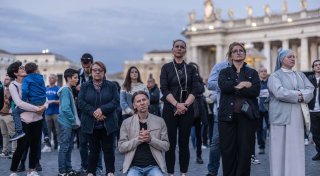 Toter Papst nun in Kapelle aufgebahrt