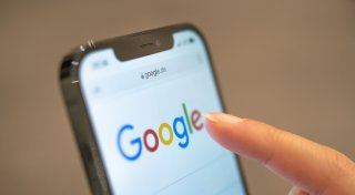 Eigene Intim-Fotos bei Google? Klägerin will Grundsatzurteil