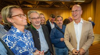 Liveticker zur Kommunalwahl: Erste OWL-Ergebnisse sind da - Kopf-an-Kopf-Rennen in Bielefeld