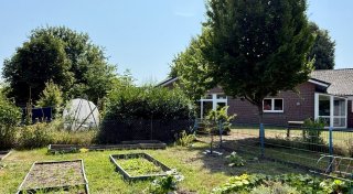 Hanfplantage neben Kita im Kreis Gütersloh gebaut: Anwohner protestieren gegen WG