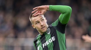 Wenn der Preußen-Adler vor Armina Bielefelds Südtribüne abhebt