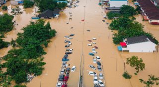 Flut-Drama in Südthailand - auch Teile Sumatras unter Wasser