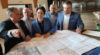 Die neue Mitte im Warburger Ortsteil: Die Desenberghalle wird zum Dorftreff