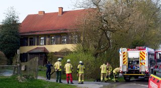 Zwei Verletzte bei Küchenbrand in der Altenbekener Feldmark