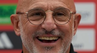 Luis de la Fuente bleibt bis 2028 Spaniens Nationaltrainer
