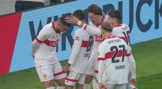 VfB feiert Pokal-Triumph gegen kämpfende Arminia-Helden