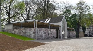 Mit Bildern: Neues Fahrradparkhaus am Bahnhof Höxter nimmt Gestalt an