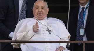 Papst Franziskus zeigt sich erstmals wieder der Öffentlichkeit