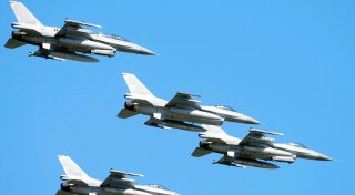 Liveticker: Polens Luftwaffe schießt Drohnen ab - Flughäfen dicht