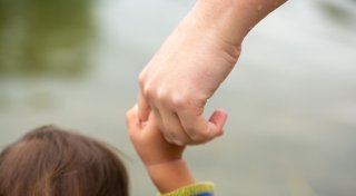 Kindererziehung: So bekommen Eltern trotz Teilzeit mehr Rente