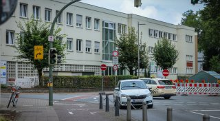 Hier kracht es häufig: Kreuzung neben Bielefelder Krankenhaus bekommt Ampel