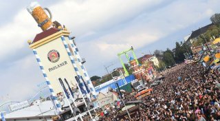 Wiesn viel zu voll - Kritik am Sicherheitskonzept