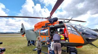 Bundeswehr-Hubschrauber begeistert Besucher beim Flugplatzfest in Oerlinghausen
