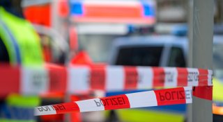 E-Scooter wird bei Kollision zerrissen: Bielefelder (18) bei Unfall verletzt