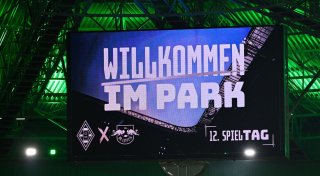 Gladbacher Fans protestieren schweigend