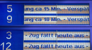 Fernzüge der Bahn erneut unpünktlicher unterwegs