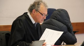 Betreute Menschen ausgenommen? Detmolder Juristin schweigt zum Prozessauftakt