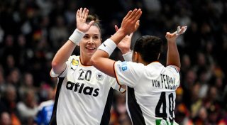 Sieg zum WM-Start: Handball-Frauen schlagen Island