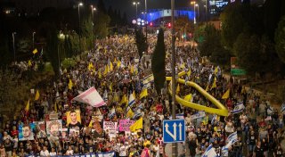 Massenprotest in Jerusalem - Geisel-Angehörige fordern Deal