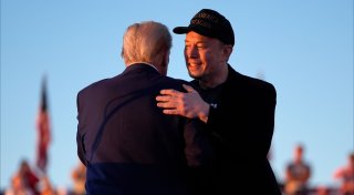 Musk leistet Trump Wahlkampfhilfe am Ort des Attentats
