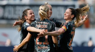 Bayern-Fußballerinnen gewinnen Spitzenspiel