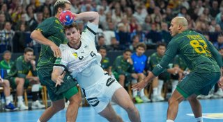 Desolater Offensiv-Auftritt: Handballer mühen sich zum Sieg