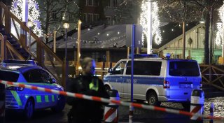 Weihnachtsmarkt in Köln erneut geräumt - verdächtige Koffer enthielten Sand