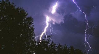 Wegen Unwetterwarnung im Hochstift: Schützen müssen bei Umzügen umplanen