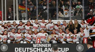 Eishockey-Turniersieg der Frauen, enttäuschende Männer
