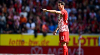 «Außergewöhnliche Verbindung»: Höfler bleibt bei Freiburg