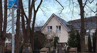 AfD-Plakat am jüdischen Friedhof Höxter: Hier ist Wahlkampf reine Provokation