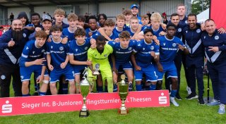 Arminia Bielefelds B-Junioren gewinnen Pfingstturnier des VfL Theesen in Bielefeld