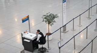 Warnstreiks an 13 deutschen Flughäfen legen Flugverkehr lahm
